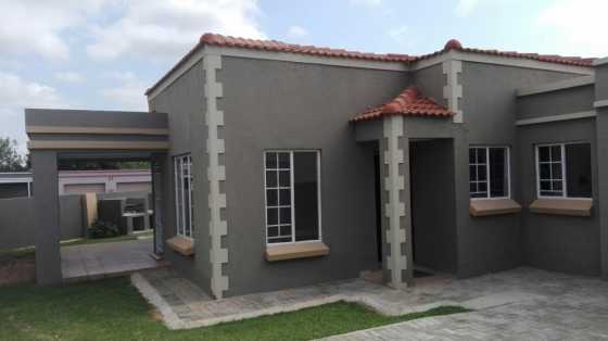 3Bedr 2Bathr House in Security Estate-HeatherviewPtaNorth-URGENTSALE