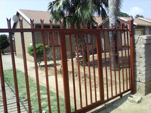 3BEDROOM HOUSE FOR SALE SOSHANGUVE BLOCK AA