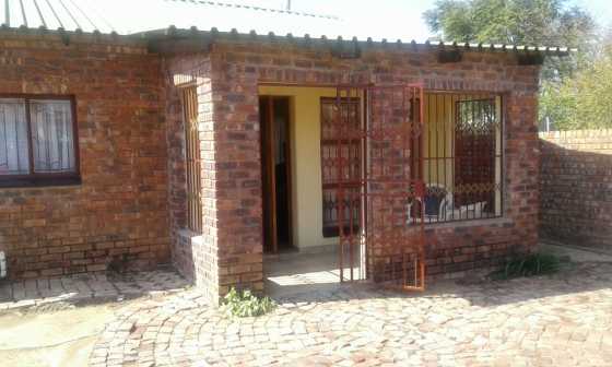 3BEDROOM HOUSE FOR SALE SOSHANGUVE BLOCK WBARGAIN