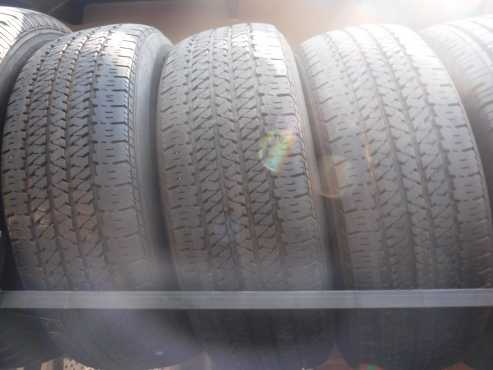 3xBridgestone Dueler HT tyres 2456517,80 percent tread