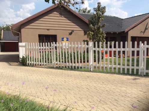 4 Bedroom house for sale in Three Rivers, Vereeniging