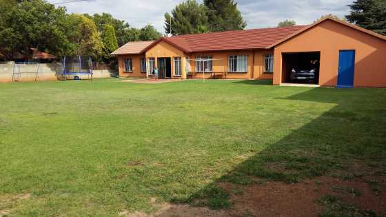 4 bedroom house on large land in Boksburg