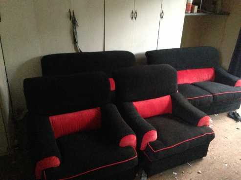 4 piece Crafton everest Lounge suite for sale