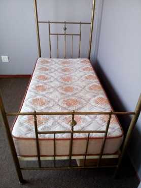 4-post brass bed and mattress