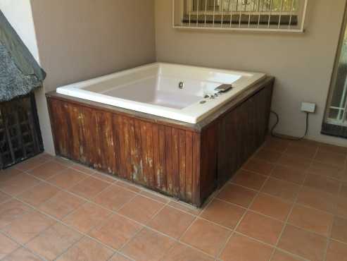 4 Seater Jacuzzi