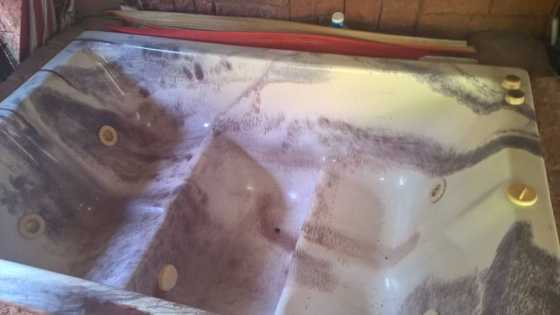 4 Seater jacuzzi for sale