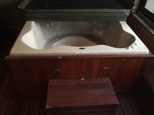 4 Seater Techno Spa Jacuzzi