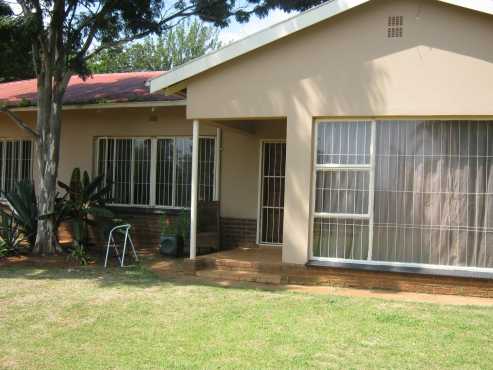 4 Slaapkamer huis te huur in Heatherview, Hoewe 67 A.