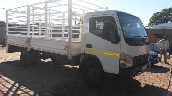 4 TON FUSO TRUCK