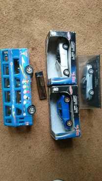 4 Toy cars