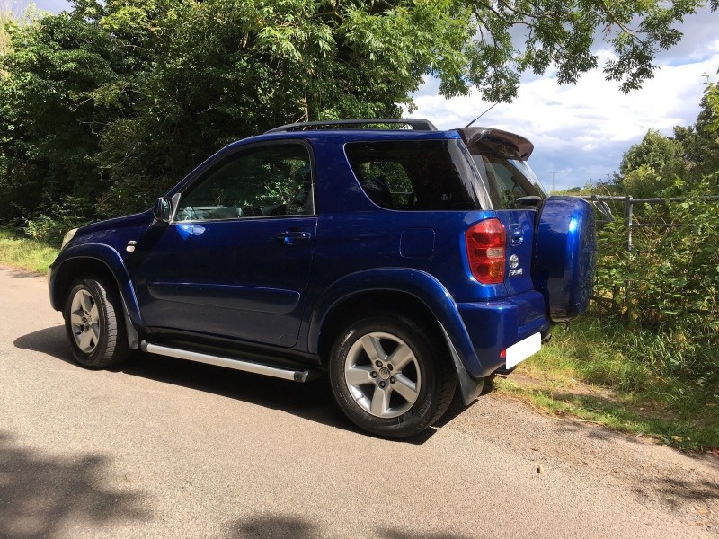 2006 TOYOTA RAV4 XT-R D-4D BLUE