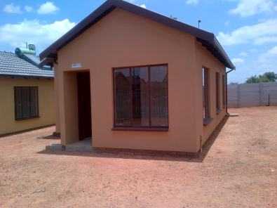 45SQM NEW HOUSES FOR SALE SOSHANGUVE VV