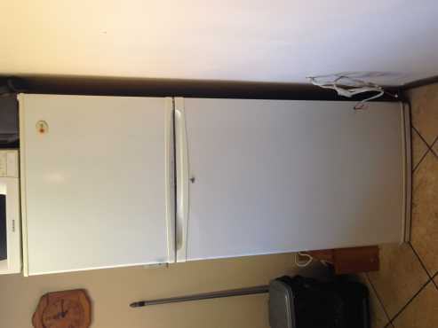 480Lt Logik fridge for sale