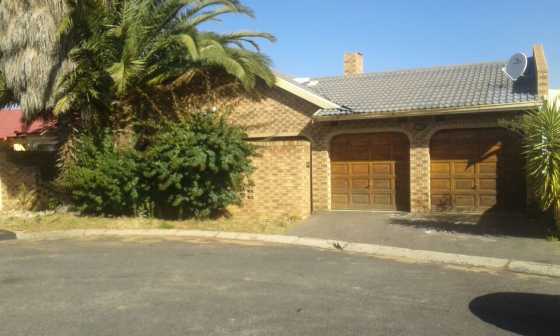 4Bdr House Diepkloof For Sale