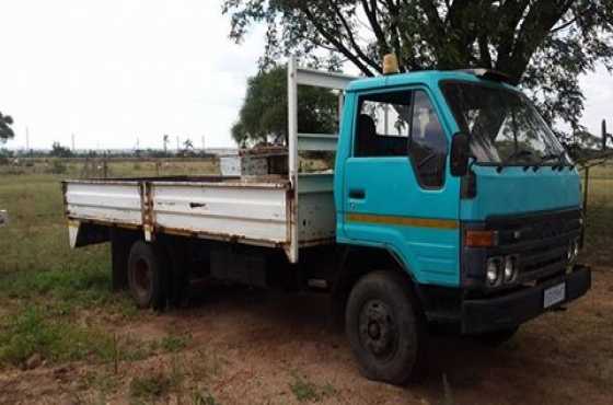 4ton Toyota Dyna trok in goeie toestand