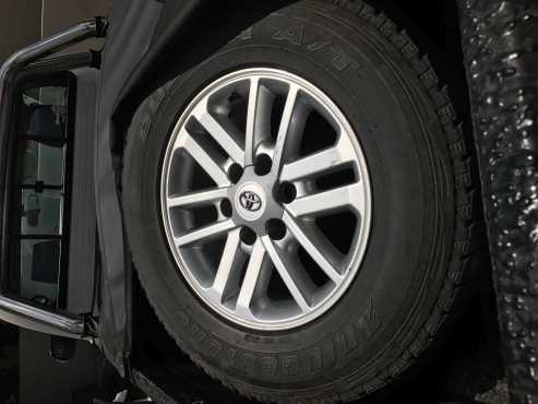 4x 265 65 R plus toyota hilux rims