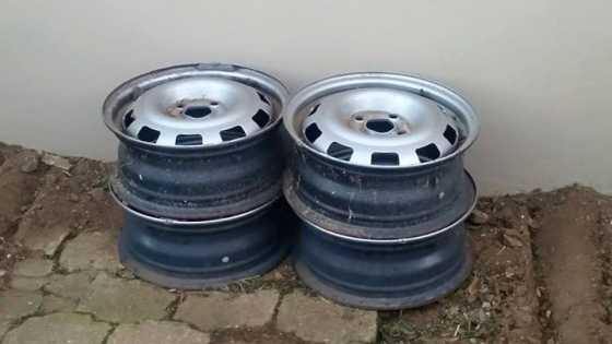 4x Chev Corsa bakkie steel rims