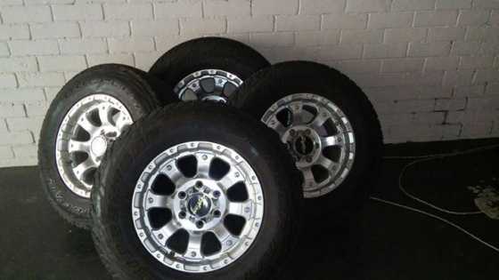 4x Mags en tyres te koop