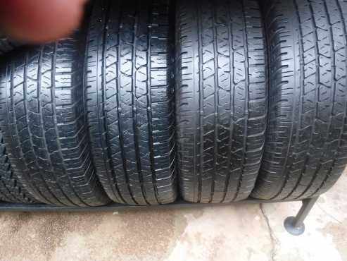 4xContinental Cross Contact LX tyres 2557016,80 percent tread