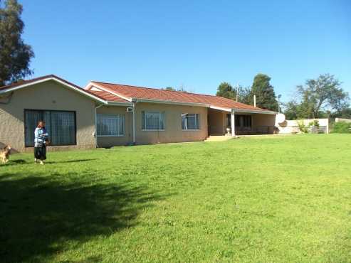 5 bed 2 bath room house on a plot in Benoni