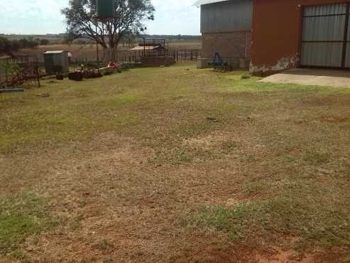 5 Bedroom farm house for sale Vogelstruisfontein