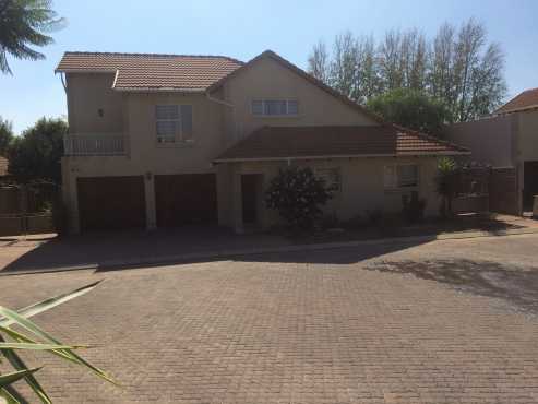 5 bedroom house on sale in Fourways