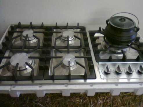 5 BURNER GAS STOVE WITH ELECTR OVEN FOR SALE