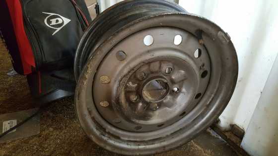 5 hole 13 inch rim for a Caravan