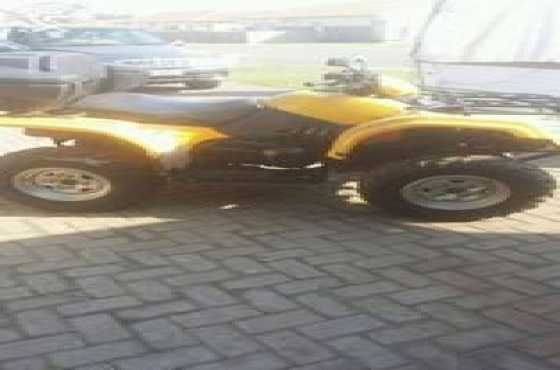 500 cc utility quad bike met towbar,