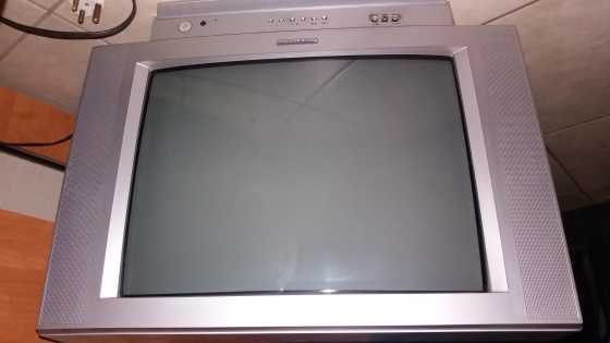 53 cm tv for sale relocating, cant take it with.