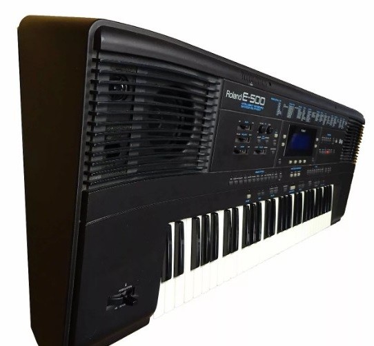 Roland E-500 Intelligent Keyboard Synthesizer Workstation