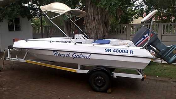 5M SkiFishing Boat 70HP Evenrude Motor in Good Condition on Trailer For Sale