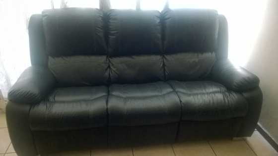 5months old leather Couches(3piece)-Black for Sale