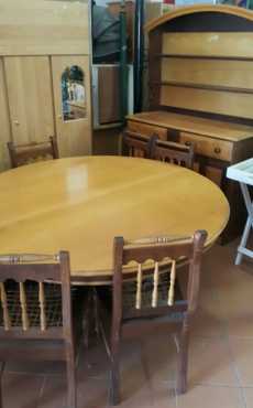 6 Seater Dining Room Set with Sideboard