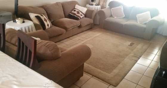 6 seater lounge suite for sale. (3 seater  2 seater  1 seater.)