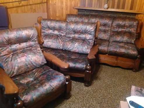 6 seater wooden lounge suite