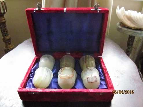 6 Vintage MARBLE ONYX Carved STONE CUPS complete with Original Presentation Velvet Box