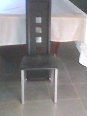 6 x Dining room chairs at R200 each