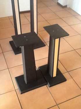 600mm NEW Speaker stands up for sale