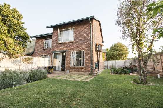 66sqm Duplex, 2 Bedroom Clinker Tiled Roof in Kilner Park