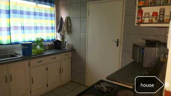 7 bedroom 4 bathroom house for sale in Doringkloof