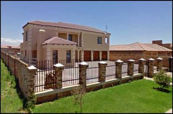 7 Bedroom House for sale in Erasmud Bronkhorstspruit