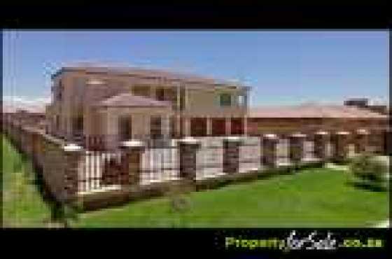 7 Bedroom House for sale in Erasmus Ext 8 Bronkhorstspruit