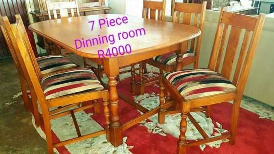 7 Piece Diningroom Set