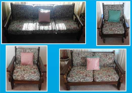 7 Seater Couch set for sale