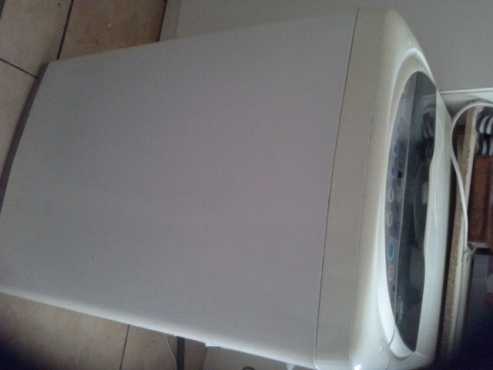 7.2 kg LG top loader washing machine for sale