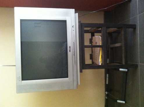 74cm color tv for sell