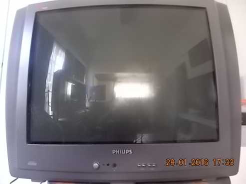 74cm Philips power vision colour with remote excellent condition nicon stereo