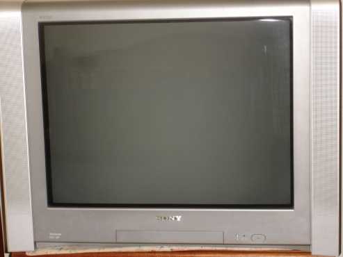 74CM SONY WEGA VIEW TV