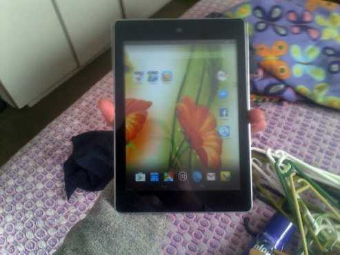 7.9inc acer tab met box ereader